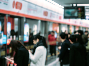 挤得过京沪早晚高，败给了西安地铁