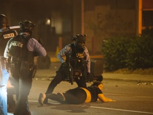 “怒火”燃遍北美！继美国、加拿大之后，墨西哥也爆发了大规模“反暴力执法”示威活动……