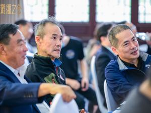 企业的本质是以人为本的价值创造  王石马蔚华秦朔激辩企业社会责任