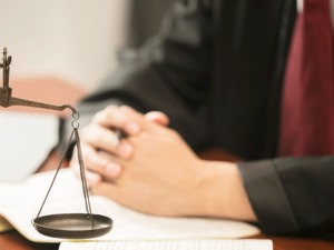 云南城投董事长杨涛辞职，李家龙任非独立董事候选人