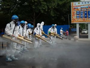 这些人员禁止离京！北京两大机场超800次航班取消，省际长途客运纷纷暂停