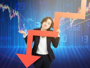 一群“老师”出动，微信群QQ群直播间高喊买股票！散户杀入接“飞刀”，惨遭4个跌停