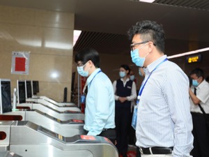 哈尔滨地铁首发戴口罩刷脸乘车 成都高新区企业助力冰城防疫