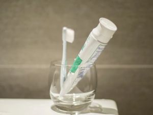 以后，你可能再也见不到“美白”牙膏了！