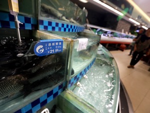 商务部：将引导市场调整功能分区，把生鲜农产品转到地上经营