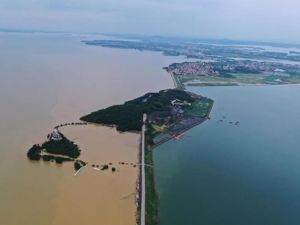水位高出堤顶1米多，鄱阳湖流域告急！水利工程建设将迎来1.29万亿投资