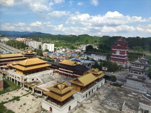 谁来为独山县400亿形象工程买单？地方政府融资需谨慎