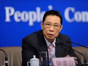 “钟南山来新疆了”？假的！网友调侃：已通过朋友圈抵达乌鲁木齐