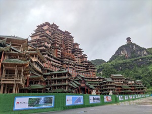 图集丨独山县“烧掉”400亿后 “明星项目”今何在？