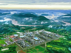 中国石化蝉联《财富》中国500强榜首