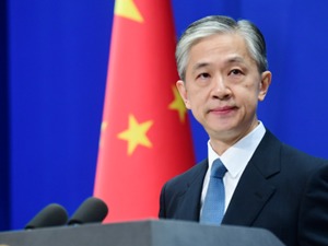 中方决定：香港特区暂停港加、港澳、港英《移交逃犯协定》