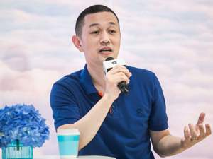 EC6要与特斯拉Model Y长期竞争 李斌：蔚来已经过了“生死线”