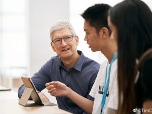 业绩公布，iPhone卖疯了！股价一年猛涨80%，太贵买不起？苹果想了个好办法
