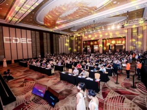 中国电竞黄金时代来了？用户将达4.95亿，英雄联盟 S10、S11均落地