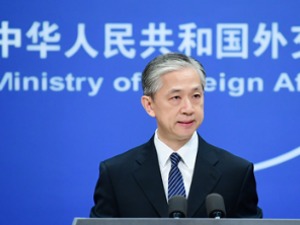 外交部回应美对中国记者签证限制：如美方一意孤行中方必将做出正当反应