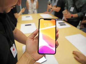 嘿，Siri！上海这家公司向苹果索赔100亿元……