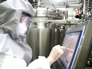 疫苗最新消息！全球首个新冠灭活疫苗生产车间通过国家生物安全检查，可投入大规模生产