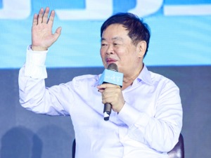 福耀玻璃曹德旺：新能源车市竞争激烈，靠补贴谋利的车企就是在“等死”