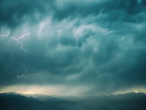 台风黄色预警！第7号台风“海高斯”奔向广东，这些地方将迎大风暴雨