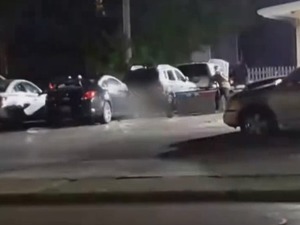 紧急状态！威斯康星州基诺沙骚乱未灭枪声又起，3人中枪2人死亡，17岁枪手被捕！特朗普：不能容忍！将派国民警卫队前往