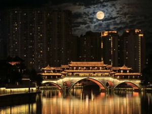 一组“夜间开心地图”请收好，邀你走进成都的良夜