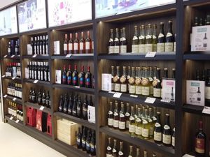 疫情重挫国产葡萄酒行业 ST威龙、ST通葡上半年收入腰斩