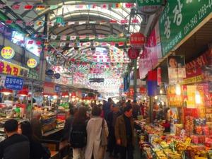 韩央行今年第三次下调经济预期至-1.3% 国会大楼因疫情暂时关闭
