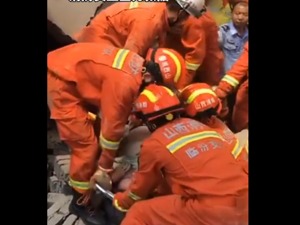  突发！山西临汾一饭店坍塌：多人被埋，已致2人遇难