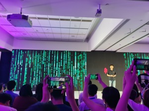 专访小冰公司CEO李笛：与微软联系依然紧密  AI更大价值在C端