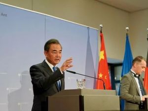 王毅警告捷克参议院议长：你过线了