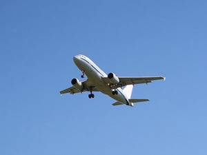 明起北京9个国际航班恢复直航 航空业加速回暖