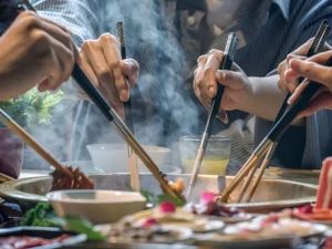 薛之谦开店又出事！经常排长队的知名火锅店，居然检出……