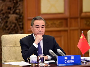 王毅：中方在疫苗投入使用后优先考虑东盟国家的需求