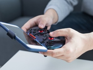 国家计算机病毒应急处理中心：多款游戏存隐私不合规行为，《和平精英》在列