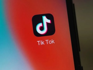 美国将禁止下载TikTok禁令推迟一周，特朗普批准TikTok与甲骨文交易，字节跳动也有最新声明