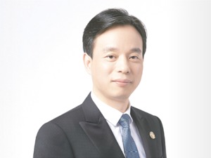 每经专访复星国际联席董事长汪群斌：创新驱动，复星迈向深度产业运营