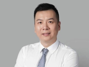 每经专访世纪华通CEO、盛趣游戏董事长王佶：全世界游戏产业，还有四分之三市场等着中国企业开拓