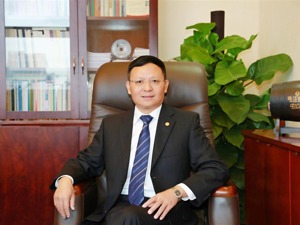 每经专访珠江啤酒董事长王志斌：谋划“两条腿”走路 优化产品结构+开发文化商业综合体