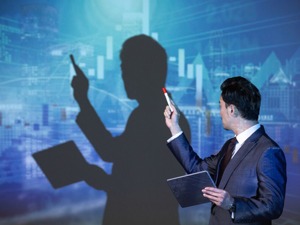 三大指数昨收跌 成交量继续萎缩 持股还是持币过节？超七成私募偏谨慎