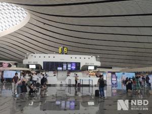 十一黄金周航空公司短暂“回血”  班次多了、票价降了、消费理性