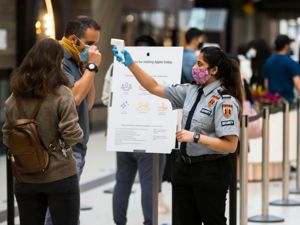 12名留学生聚会致群体性感染，中使馆紧急提醒！