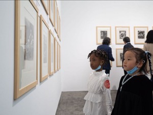 马克•夏加尔作品中国首展 后疫情时代中国吹响“艺术经济”复苏号角