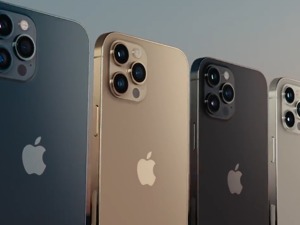 iPhone12昨晚预售，苹果官网被抢崩、电商瞬间售罄！网友：不是都说不买吗？