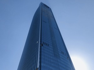 价值46亿元的厦门国际中心流拍 厦门第一高楼缘何无人问津？