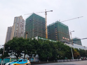 房企三季报陆续出炉：头部企业表现稳健 有中小房企净亏超10亿