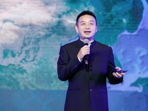 携程集团董事局主席梁建章：21岁携程的新战略“深耕国内，心怀全球”