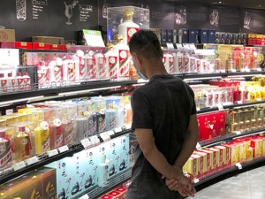 茅台热下酱酒“飞天”：部分中低端酒涨价近五成，消费者会买单吗？