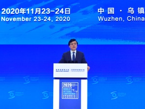 联想集团杨元庆：5G是新技术架构的牵引