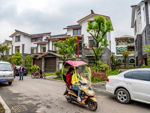 让集体土地产生农民财产性收入助力国内大循环