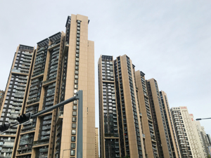 深圳再现“万人抢房”，中一套暴赚500万……新华社重磅发声：抑制楼市“打新热”，需“硬核”举措